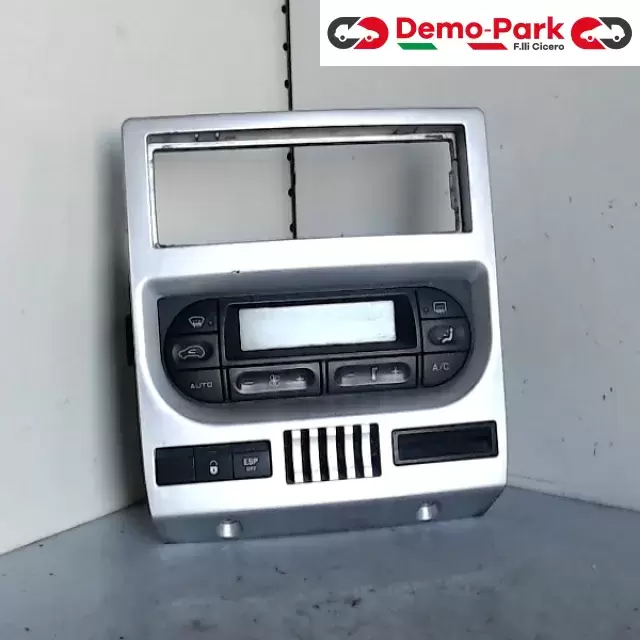 COMANDO CLIMA PEUGEOT 1007 Peugeot 1007 1.4 HDI 96530443XT 0