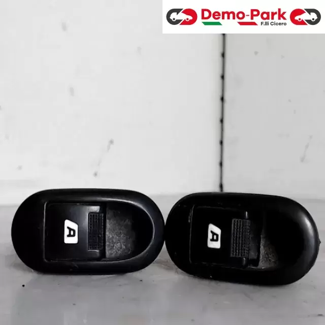 PULSANTI ALZAVETRO PEUGEOT 1007 Peugeot 1007  0