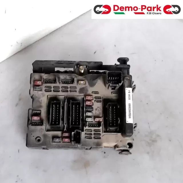 CENTRALINA PORTA FUSIBILI PEUGEOT 206 Peugeot 206 - 1.4 HDI 9650663980 0