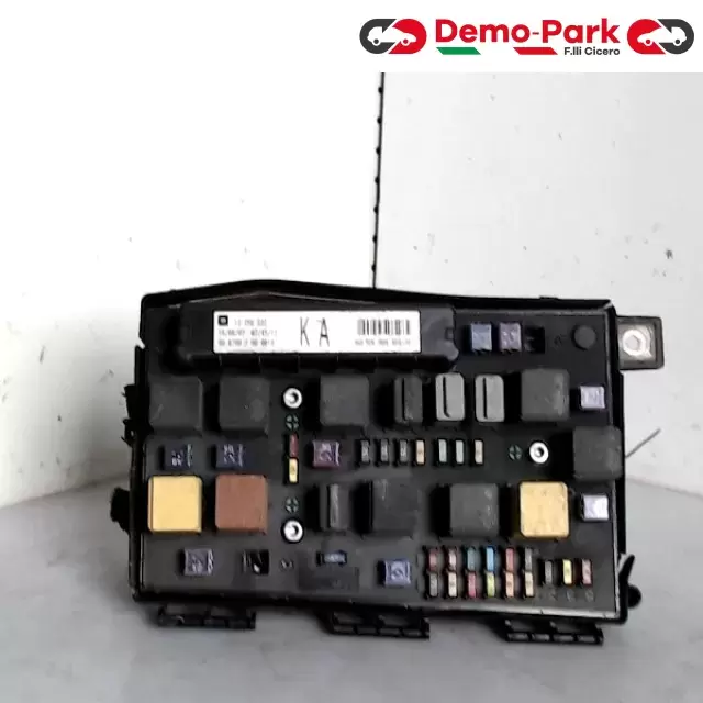 CENTRALINA PORTA FUSIBILI OPEL ASTRA H Opel ASTRA H 1.9 CDTI 13250232 0