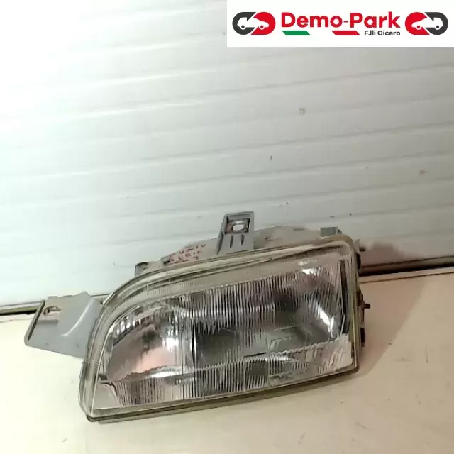 FARO DX Fiat PUNTO I SERIE  0