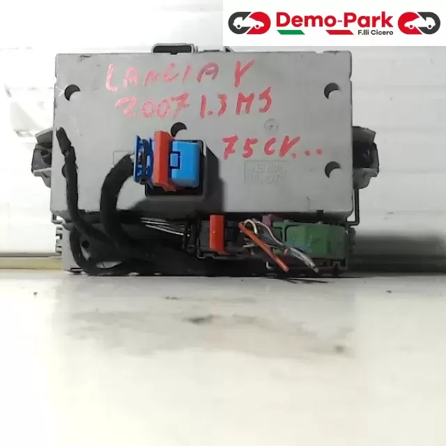 CENTRALINA PORTA FUSIBILI LANCIA YPSILON Lancia YPSILON - 1.3 Mjet 75CV  1