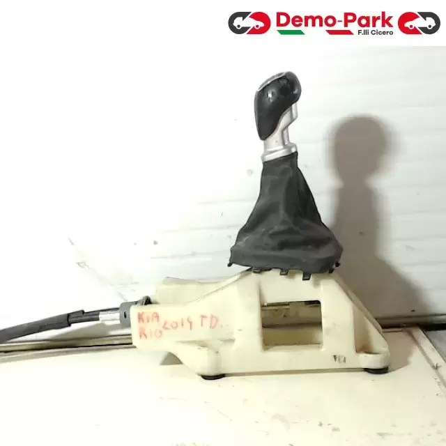 LEVA CAMBIO KIA RIO Kia RIO  0