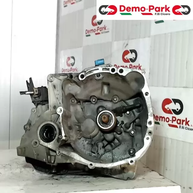 CAMBIO RENAULT CLIO  Renault CLIO 1.2 B JH3176 0