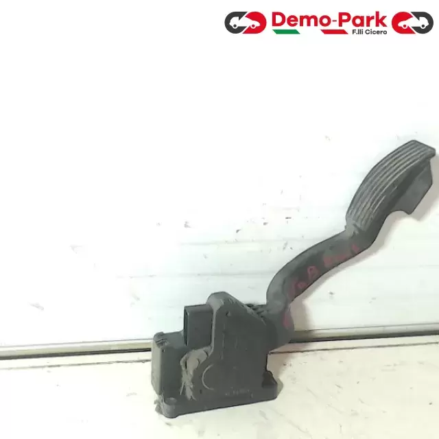 PEDALE ACCELERATORE FIAT G. PUNTO Fiat GRANDE PUNTO  1.2 B 55702020 0