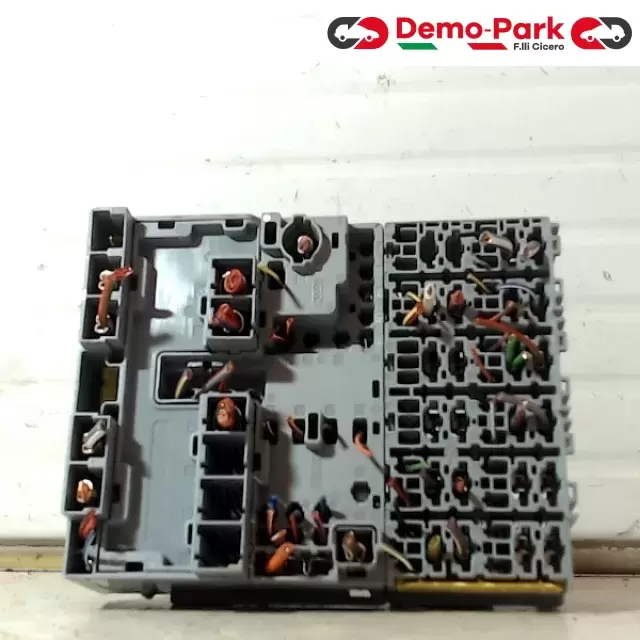 CENTRALINA PORTA FUSIBILI FIAT PANDA Fiat PANDA - 1.2 51987784 1