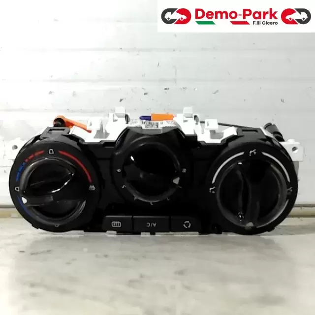 COMANDO CLIMA PEUGEOT 208 Peugeot 208 E1063071 0