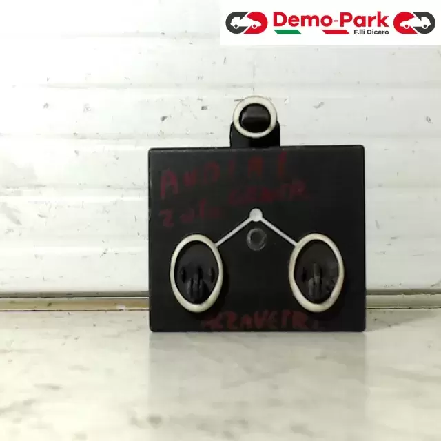 CENTRALINA ALZAVETRI AUDI A1 Audi A1 1.6 TDI 8X0959793D 1