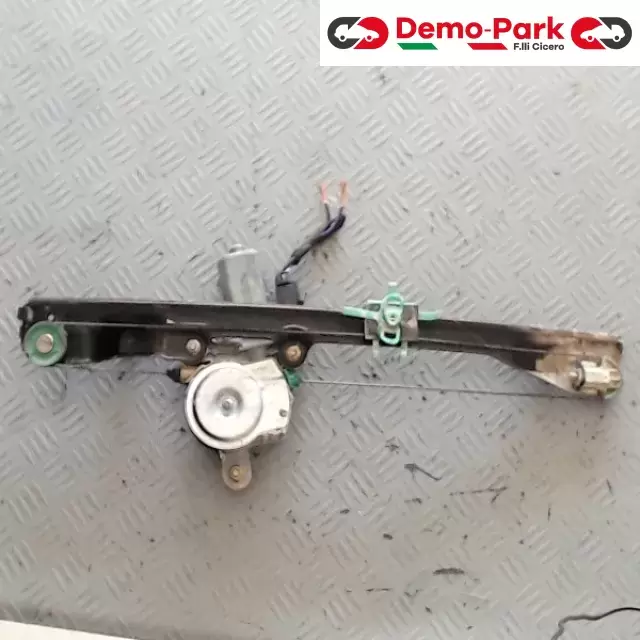 ALZAVETRO POST SX PUNTO 188 5P Fiat PUNTO 188 1011001 1