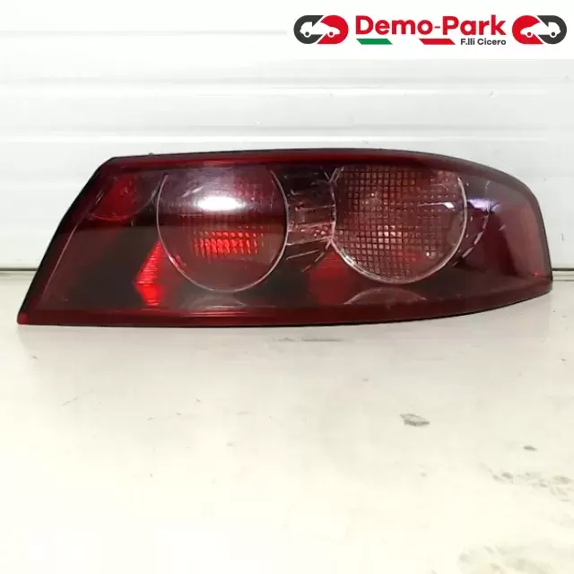 STOP DX ESTERNO ALFA 159 SW Alfa Romeo 159 SW 50.50.48.18 0