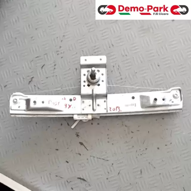 ALZAVETRO POST SX CORSA D Opel CORSA D 541613212 0