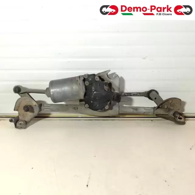 MOTORINO TERGICRISTALLO TOYOTA YARIS 1°SERIE Toyota YARIS 85110-0D020      404.652 0