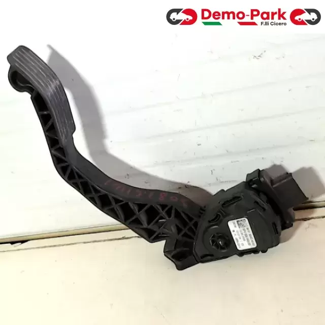 PEDALE ACCELERATORE PEUGEOT 308 Peugeot 308 - 1.6 HDI 9681844080-03 0