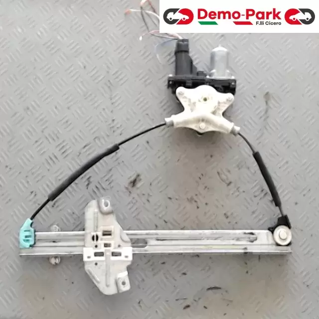 ALZAVETRO ANT SX RIO  Kia RIO 82450-1W010 3