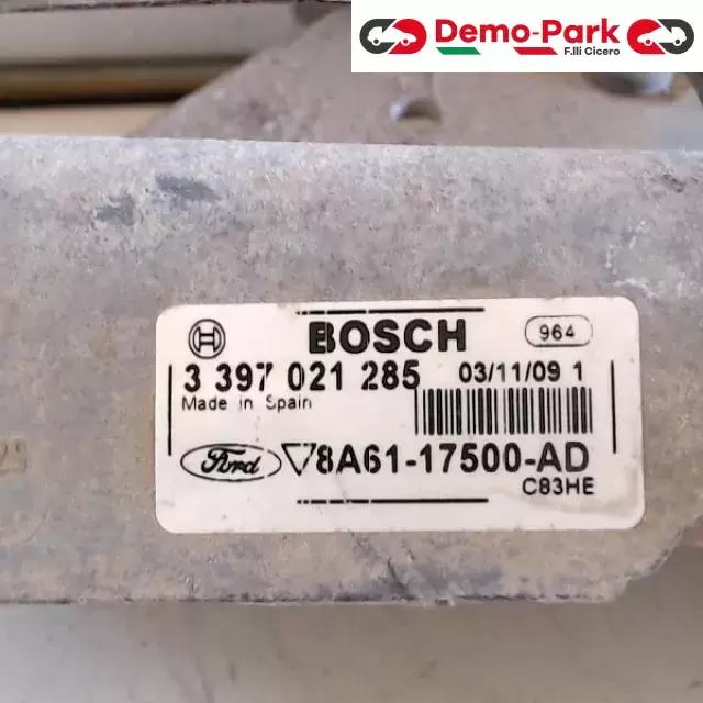 MOTORINO TERGICRISTALLO ANTERIORE FORD FIESTA Ford FIESTA 0 390 241 548 2