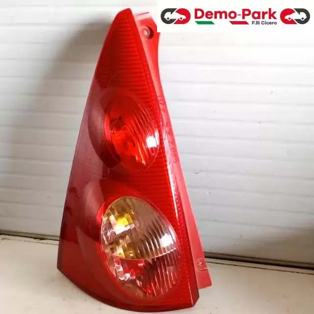 STOP SX PEUGEOT 107 Peugeot 107  0