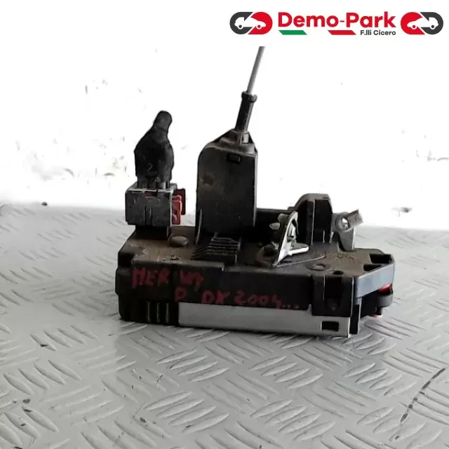 SERRATURA POST DX MERIVA  Opel MERIVA 13154794 0