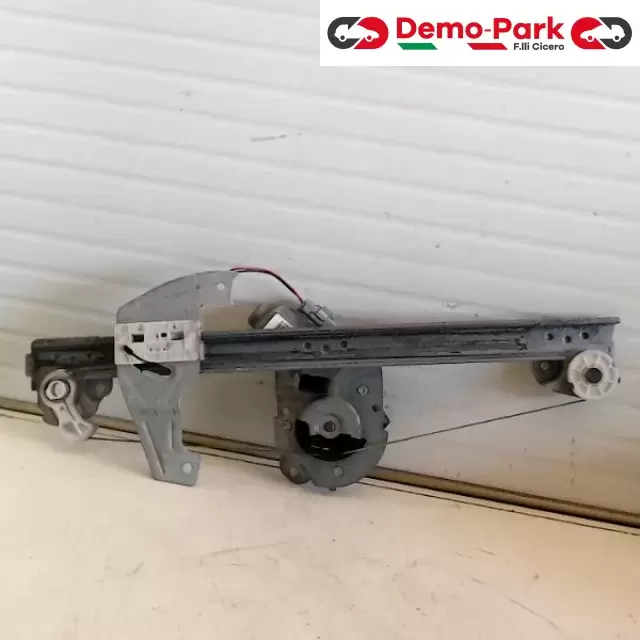 ALZAVETRO DX TOYOTA AYGO 3P Toyota AYGO 400842 B 1