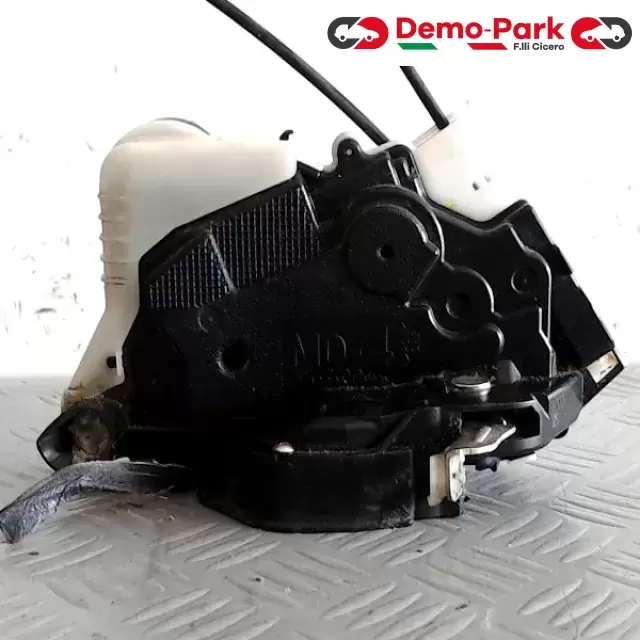 SERRATURA ANT DX YARIS  Toyota YARIS  0