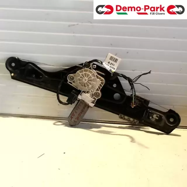 ALZAVETRO POSTERIORE DX MERCEDES E270 Mercedes-benz CLASSE E  - 270 CDI A 211 820 24 42 0