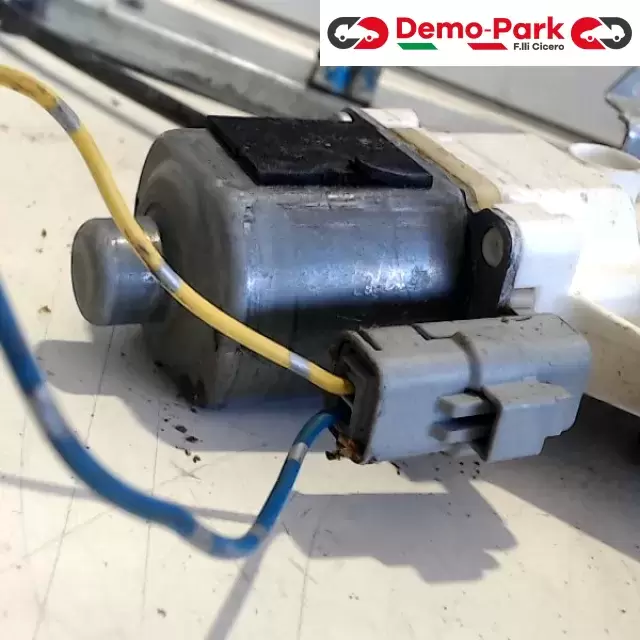 ALZAVETRO ANTERIORE DX NISSAN MICRA K12 Nissan MICRA K12  1