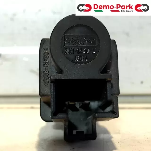 INTERRUTTORE LUCE STOP FORD Ford FOCUS 3M5T-13480-AC 1