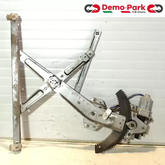 ALZAVETRO ANTERIORE DX HYUNDAI MATRIX Hyundai MATRIX 98820-17100 0