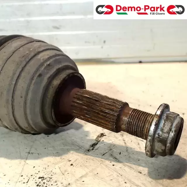 SEMIASSE SX RENAULT MODUS 1.5 DCI Renault MODUS 1.5 DCI 8200499585 2