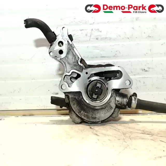 POMPA DEPRESSORE FRENO VW GOLF 5 Volkswagen GOLF 5  1