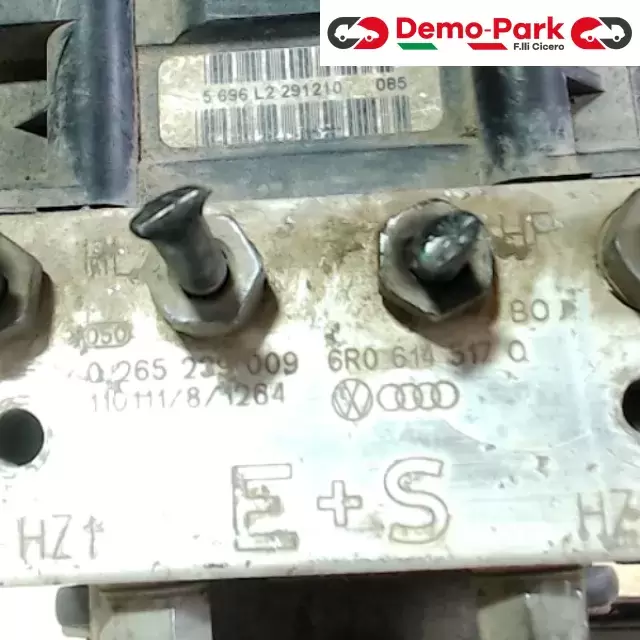 GRUPPO ABS AUDI A1 1.6 TDI Audi A1 1.6 TDI 6R0 907 379 AH / 0 265 955 011 3