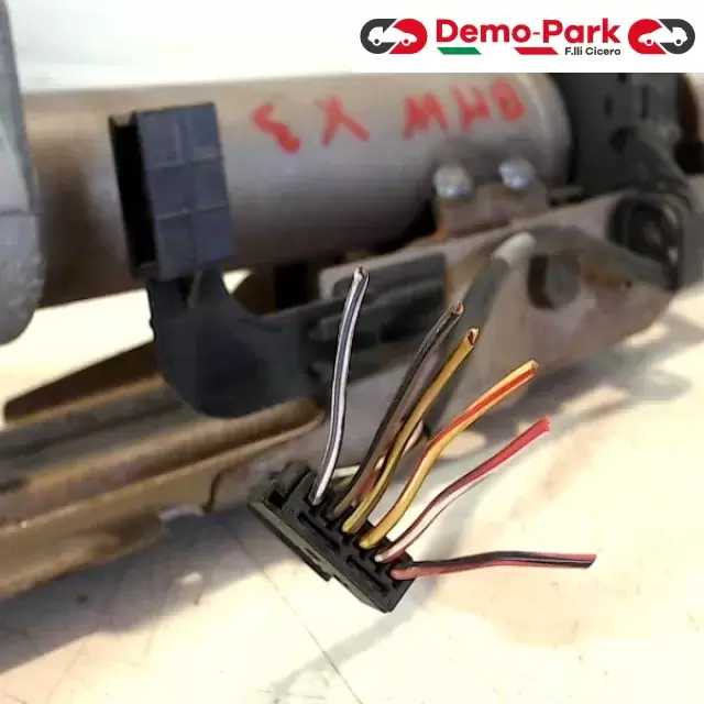 PIANTONE STERZO BMW X3 Bmw X3 E83 6 764 003 3