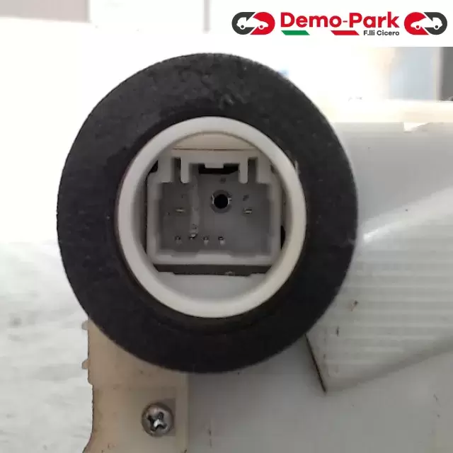 SERRATURA YARIS 2008 ANT SX Toyota YARIS - 1.4 D4D 06119Z8 2