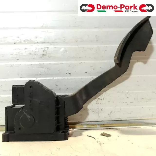 PEDALE ACCELERATORE Fiat GRANDE PUNTO - 1.3 Mjet 90CV 55702020 0