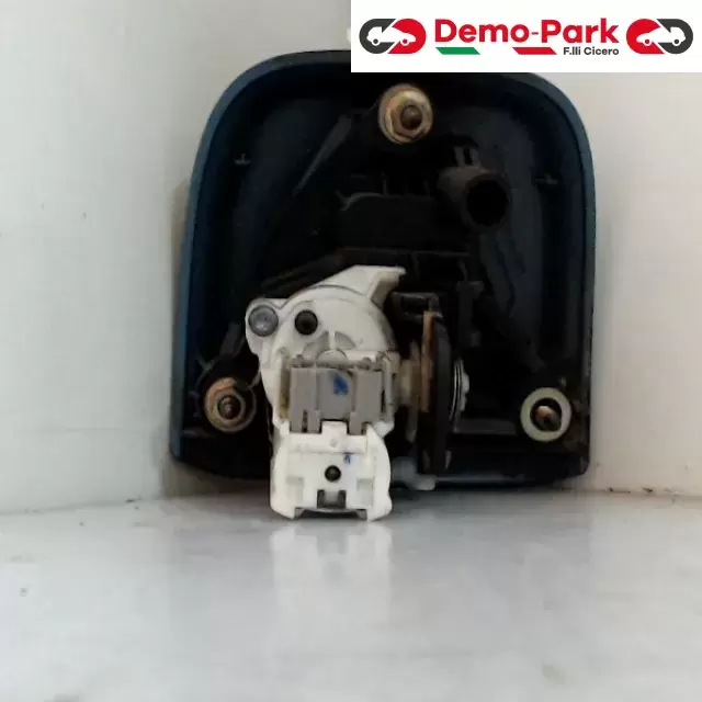 MANIGLIA PORTELLONE POSTERIORE Renault CLIO -  II SERIE 8200060918 1