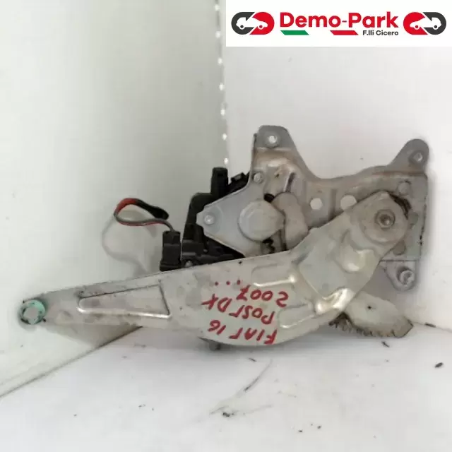 ALZAVETRO POST. DX 5PORTE Fiat SEDICI 83530-79J00 0
