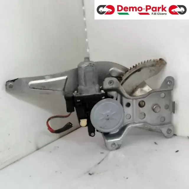 ALZAVETRO POST. DX 5PORTE Fiat SEDICI 83530-79J00 1