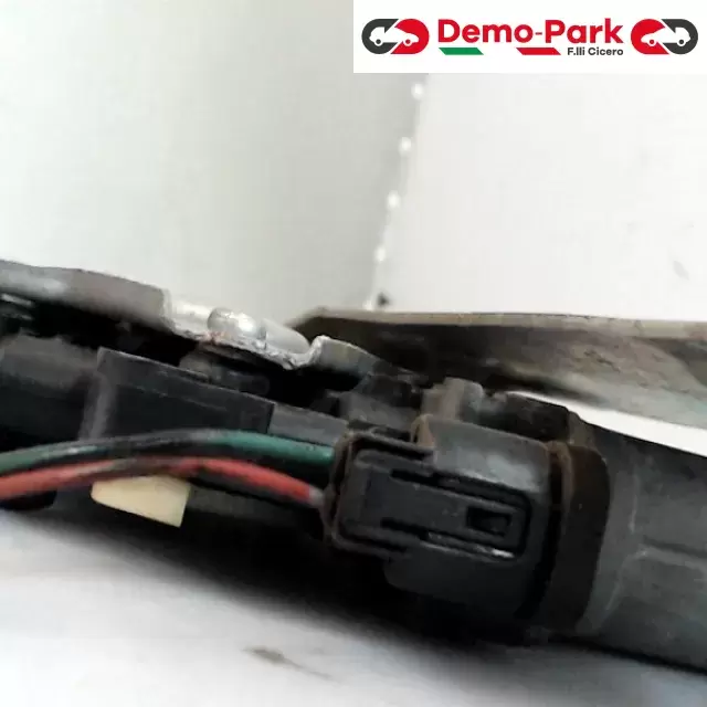 ALZAVETRO POST. DX 5PORTE Fiat SEDICI 83530-79J00 2