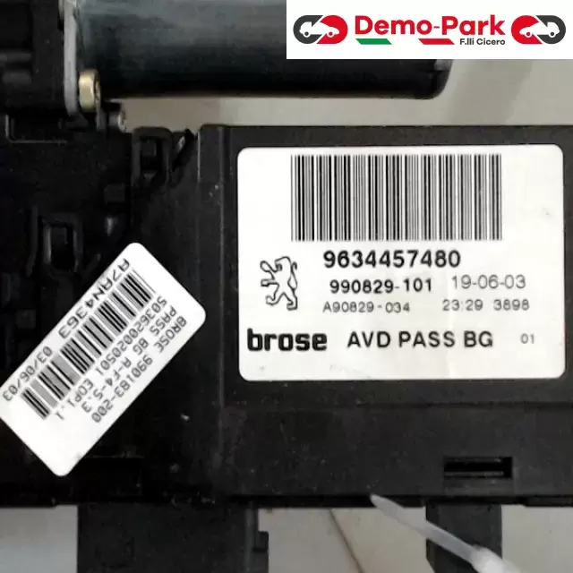 ALZAVETRO ANT. DX 5PORTE Peugeot 307 9634457480 2