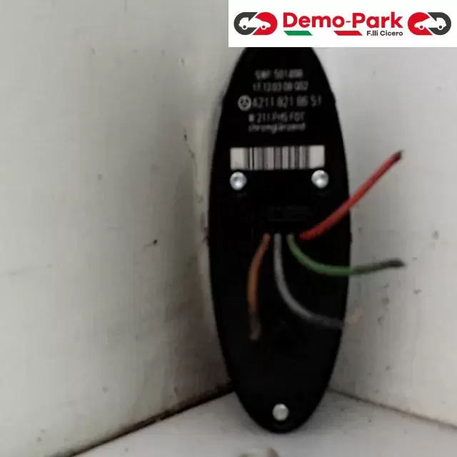 PULSANTE ALZAVETRO POST. SX Mercedes-benz CLASSE E A 211 821 86 51 1