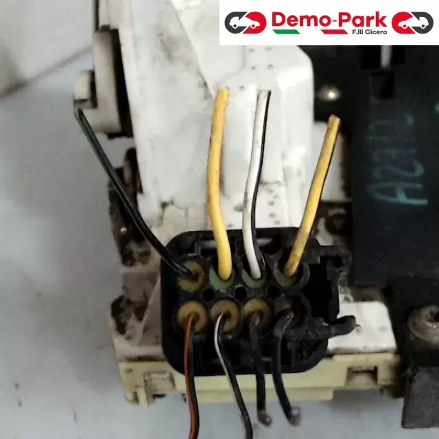 SERRATURA ANT. SX 5PORTE Ford FOCUS XS41-A21813-CF 3