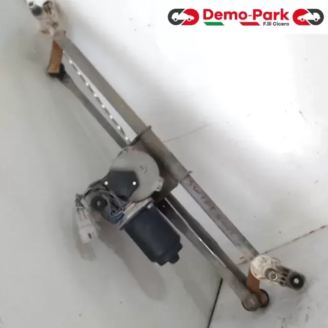 MOTORINO TERGICRISTALLO ANTERIORE Suzuki SWIFT  0