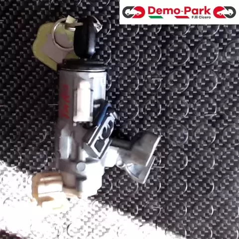 BLOCCASTERZO Toyota YARIS VERSO  0