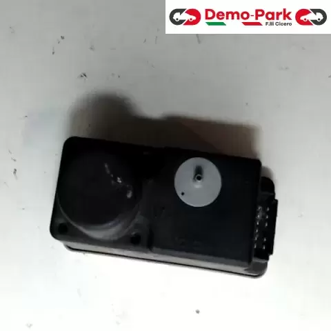 CHIUSURA CENTRALIZZATA - POMPA Volkswagen GOLF III  0