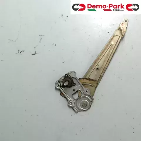 ALZAVETRO POST. SX Toyota YARIS  0