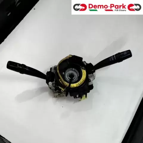 CAMBIO LUCE Toyota AVENSIS - 2.0 TD  0