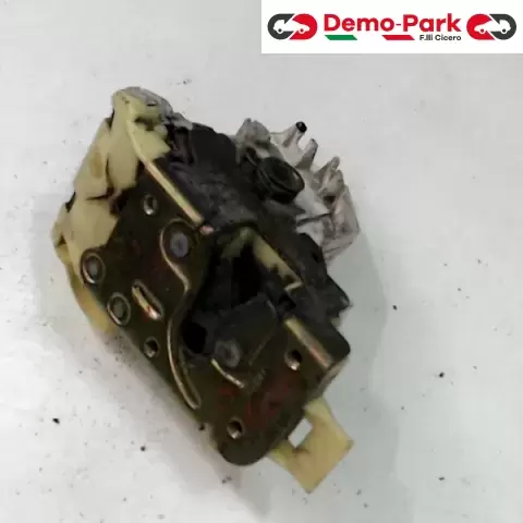 SERRATURA ANT. DX - 3P Ford FOCUS  0