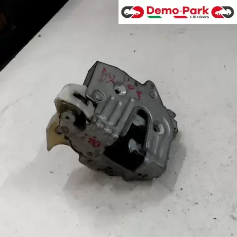 SERRATURA POST. DX Mercedes-benz 190 E - W 201  0