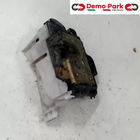 SERRATURA POST. SX Volkswagen GOLF III  0