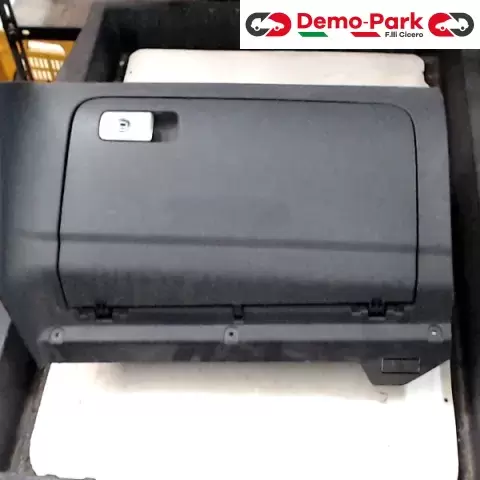 CASSETTO CRUSCOTTO Volkswagen GOLF V  0