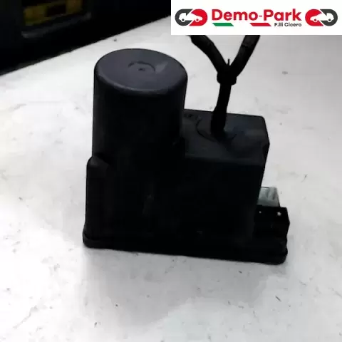 CHIUSURA CENTRALIZZATA - POMPA Audi 80  0